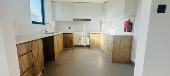 4 bedrooms Villa in Yas Island, UAE No. 24895 14