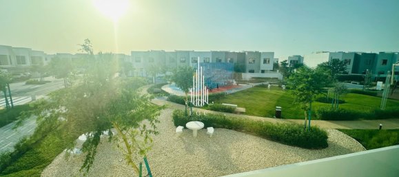 4 bedrooms Villa in Yas Island, UAE No. 24895 26