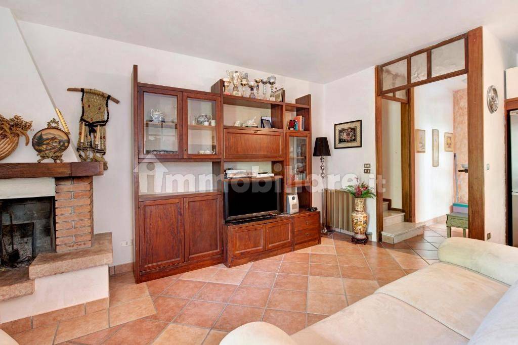 5 bedrooms Villa in San Zeno di Montagna, Italy No. 161522