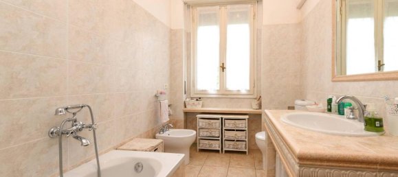 12 rooms Villa in Brescia, Italy No. 19782 12