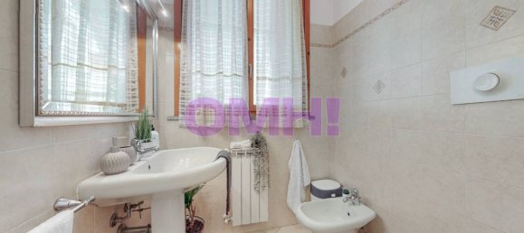 3 bedrooms House in Samarate, Italy No. 323525 14