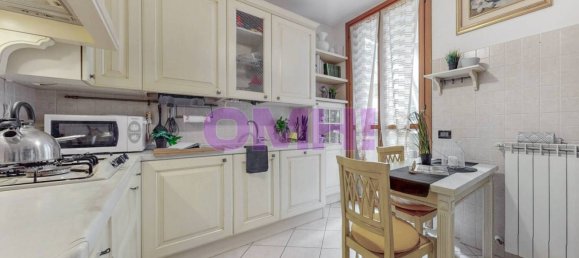 3 bedrooms House in Samarate, Italy No. 323525 11