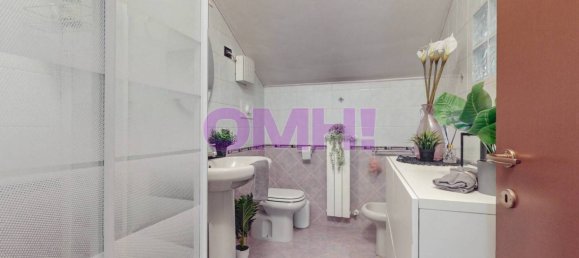 3 bedrooms House in Samarate, Italy No. 323525 30