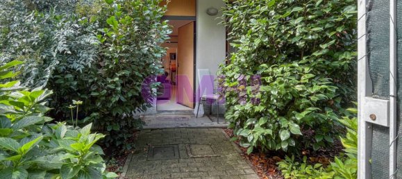 3 bedrooms House in Samarate, Italy No. 323525 32