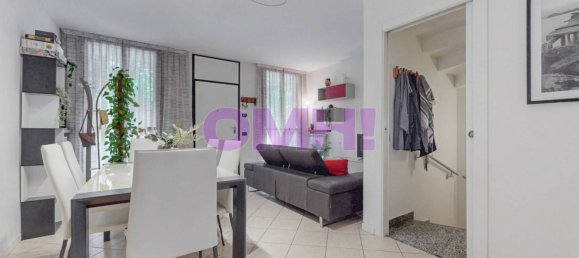 3 bedrooms House in Samarate, Italy No. 323525 10