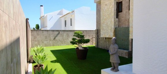 Villa de 3 dormitorios en Málaga, Spain No. 44429 7