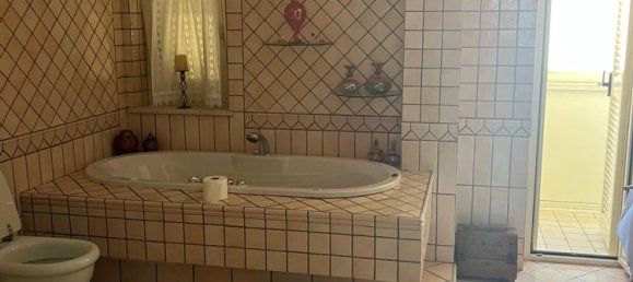 7-salle Appartement à Scafati, Italy No. 182067 18