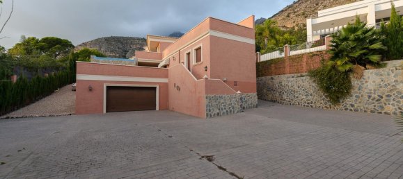 7 bedrooms Villa in Altea, Spain No. 11952 21