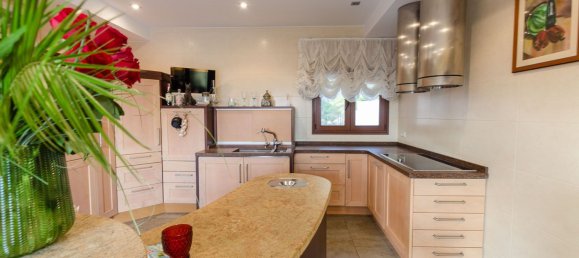 7 bedrooms Villa in Altea, Spain No. 11952 17