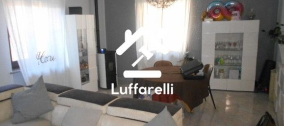 5 rooms Apartment in Chieri, Italy No. 47196 10