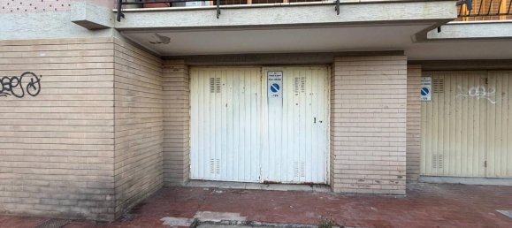 1 room Garage in Loano, Italy No. 177639 10