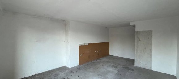 1 room Garage in Loano, Italy No. 177639 5