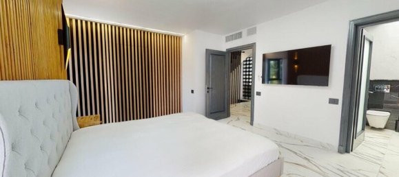 4 bedrooms House in Marbella, Spain No. 19424 9