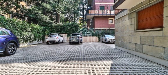 5 bedrooms Penthouse in Bologna, Italy No. 346744 87