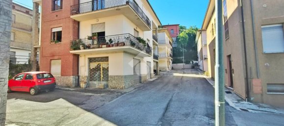 3 bedrooms Apartment in Gualdo Tadino, Italy No. 353924 2