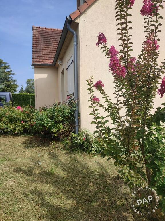 3 Schlafzimmer Haus in Douchy-Montcorbon, France, Nr. 276287