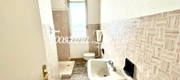 6 rooms Apartment in Siena, Italy No. 18410 13