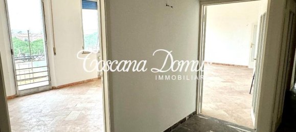 6 rooms Apartment in Siena, Italy No. 18410 8
