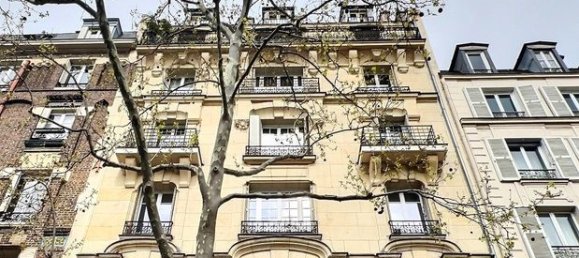 3 bedrooms Apartment in Paris, France No. 164011 8