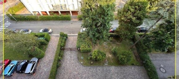 Studio in Bergamo, Italy No. 179090 23