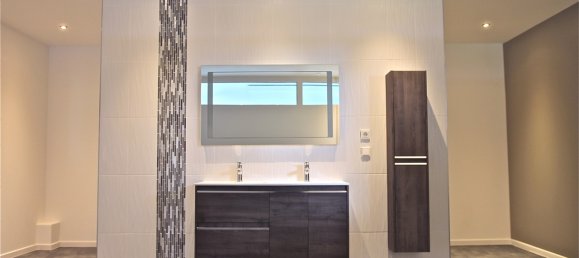 Квартира с 5 комнатами в Лёррах, Германия № 38383 5