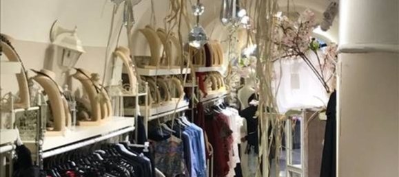 Imóvel comercial em Salerno, Italy 50 m² N.º 32634 5