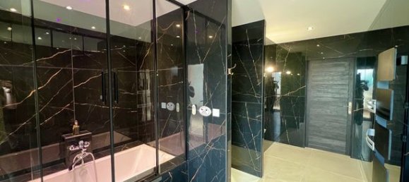 3 bedrooms House in Martin-Eglise, France No. 353046 5