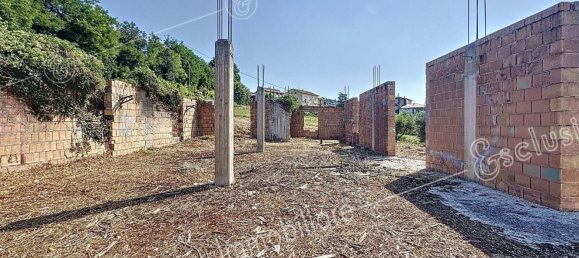Terreno en Camerano, Italy 1013 m² No. 294502 19