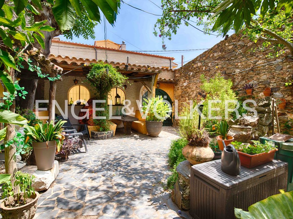 3 Schlafzimmer Stadthaus in Garriguella, Spain, Nr. 179111