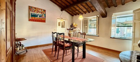 4 bedrooms Apartment in Lucca, Italy No. 328092 8