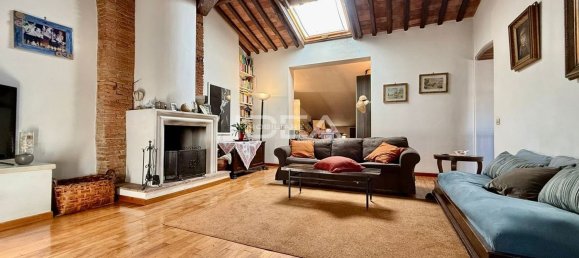 4 bedrooms Apartment in Lucca, Italy No. 328092 5