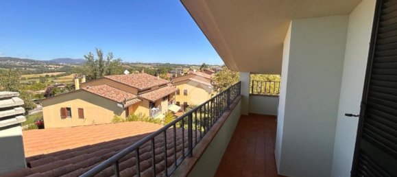 Dúplex de 3 dormitorios en Perugia, Italy No. 358336 32