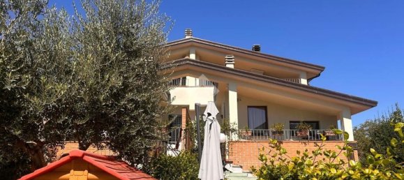 Dúplex de 3 dormitorios en Perugia, Italy No. 358336 2