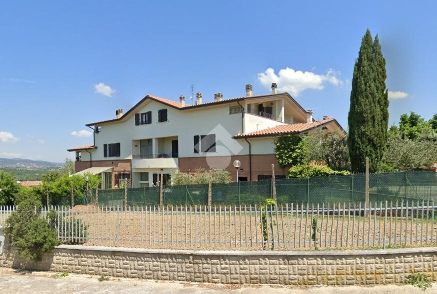 Dúplex de 3 dormitorios en Perugia, Italy No. 358336