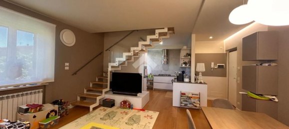 Dúplex de 3 dormitorios en Perugia, Italy No. 358336 7