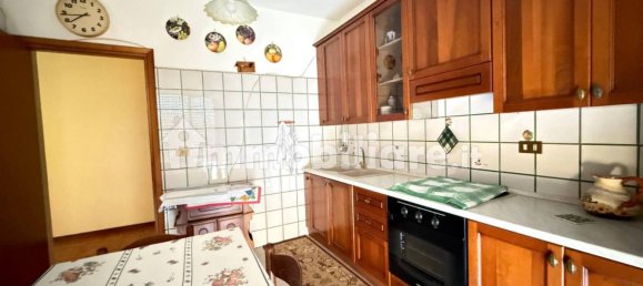 Apartamento de 2 dormitorios en Montesilvano, Italy No. 339705 6