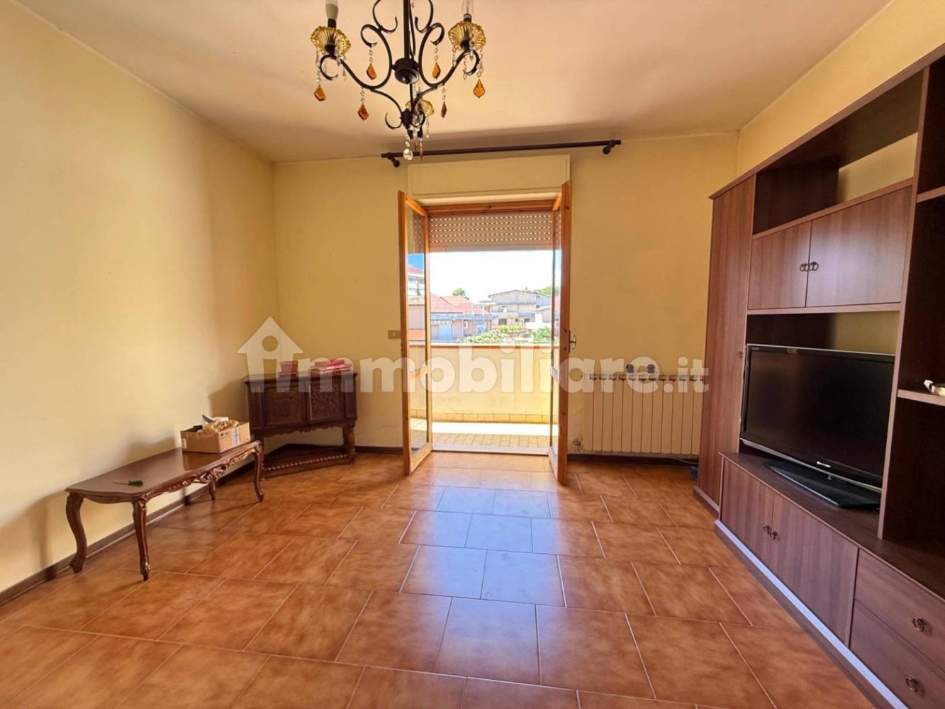 Apartamento de 2 dormitorios en Montesilvano, Italy No. 339705