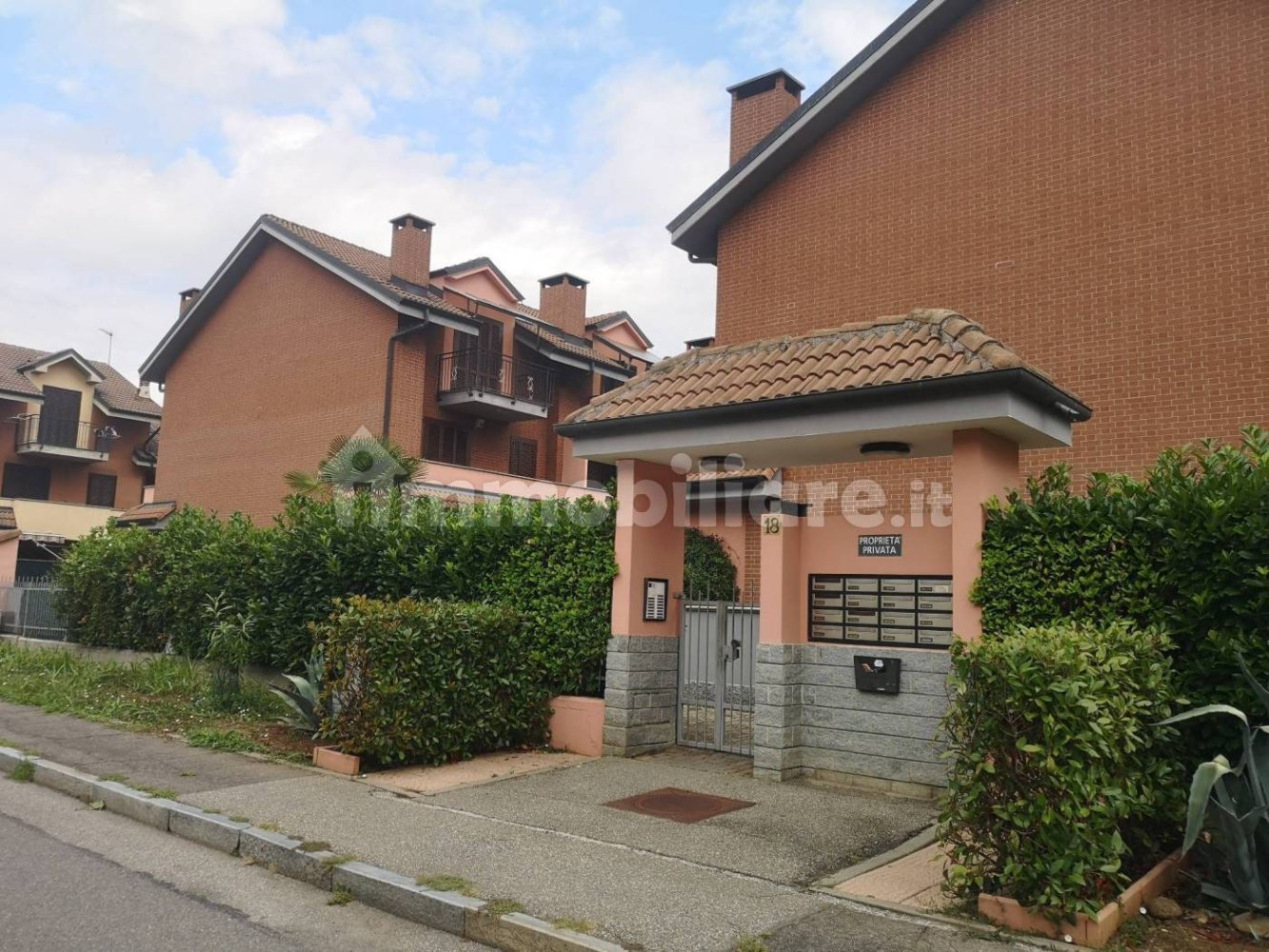 2 bedrooms House in Venaria Reale, Italy No. 388848
