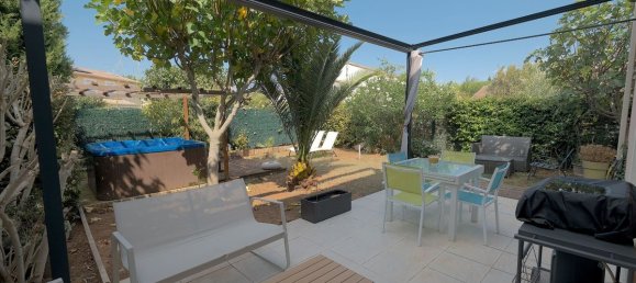 3 bedrooms House in Orange, France No. 339821 2