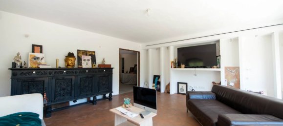 Коммерческая недвижимость с 4 спальнями в Гримо, Франция № 1667 3