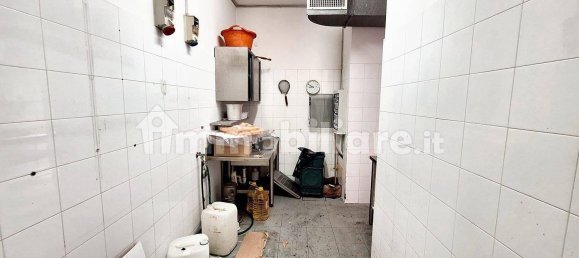 2 rooms Commercial property in Perugia, Italy No. 176001 4