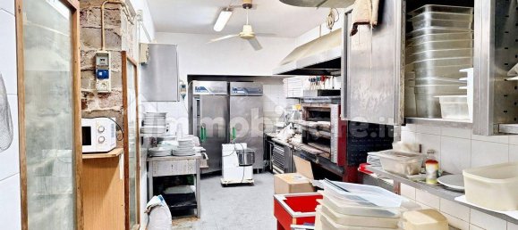 2 rooms Commercial property in Perugia, Italy No. 176001 11