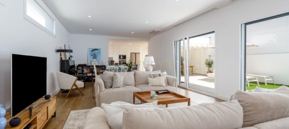 4 bedrooms Villa in Setubal, Portugal No. 136468 9