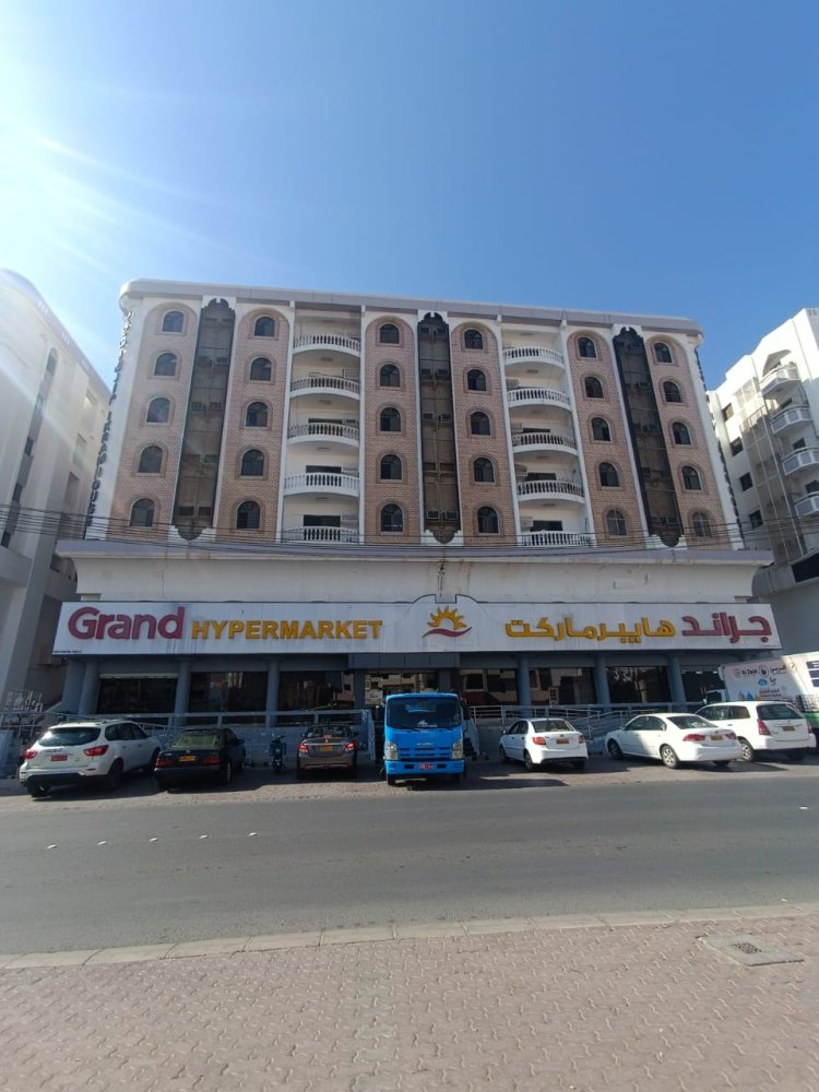 Квартира с 2 спальнями в Ruwi, Оман № 1663