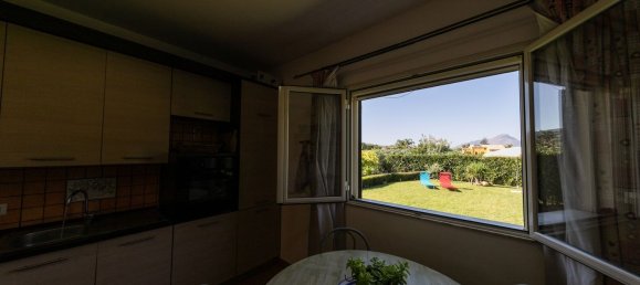 4غرفة منزل في Campofelice di Roccella, Italy رقم 129846 38
