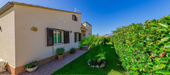 4غرفة منزل في Campofelice di Roccella, Italy رقم 129846 46