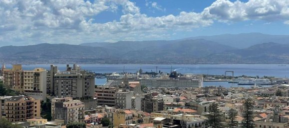 6 rooms Apartment in Messina, Italy No. 21478 6