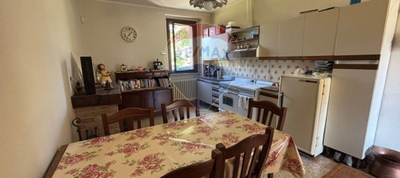 4 Schlafzimmer Haus in Vinchiaturo, Italy, Nr. 310769 10