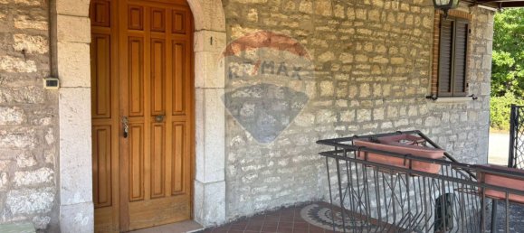 4 Schlafzimmer Haus in Vinchiaturo, Italy, Nr. 310769 30