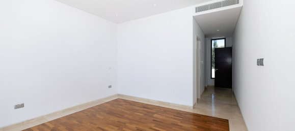 5 bedrooms Villa in Pegeia, Cyprus No. 5729 20